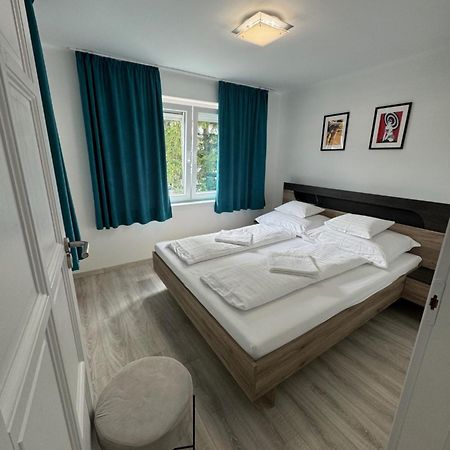 Janos Apartman Balatonfured Exterior photo