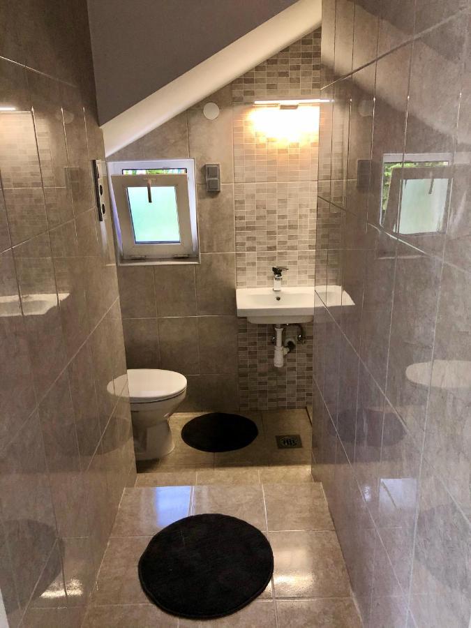 Janos Apartman Balatonfured Exterior photo